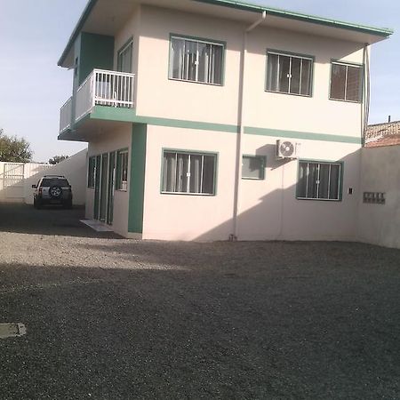 דירות פנייה Residencial Juliana מראה חיצוני תמונה