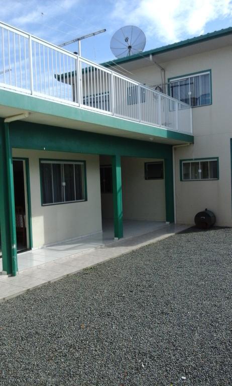 דירות פנייה Residencial Juliana מראה חיצוני תמונה